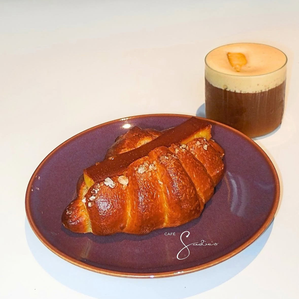 Leche Flan Shiopan (Salt Bread)